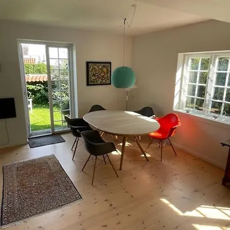 公寓 Smuk Med Sundkig Lige Ved Stranden