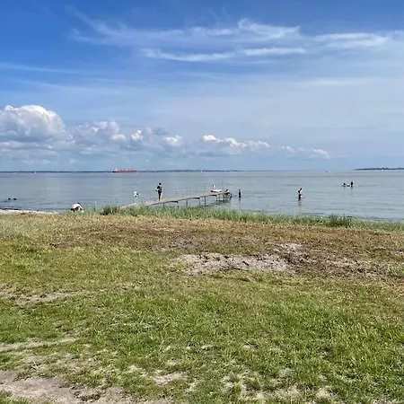 Smuk Med Sundkig Lige Ved Stranden