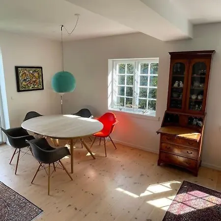 公寓 Smuk Med Sundkig Lige Ved Stranden