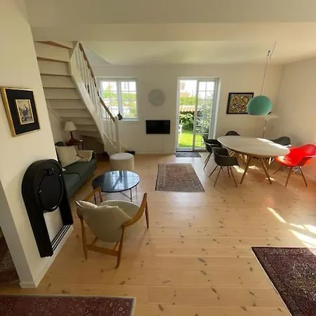 Smuk Med Sundkig Lige Ved Stranden 公寓 斯内克斯坦